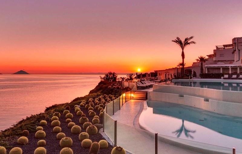 THERASIA RESORT SEA  & SPA